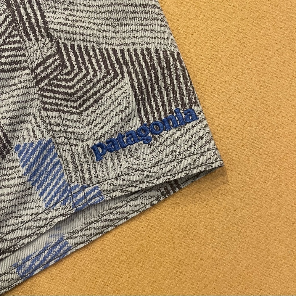 Men’s Patagonia Wavefarer Board Shorts Gridley Leaden Blue Size 36 View 2
